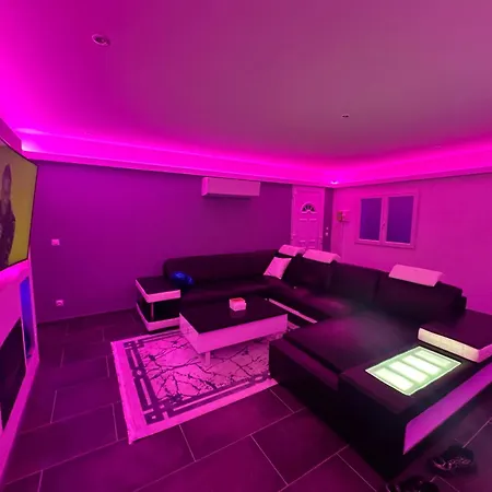Elite Luxury Pomérols